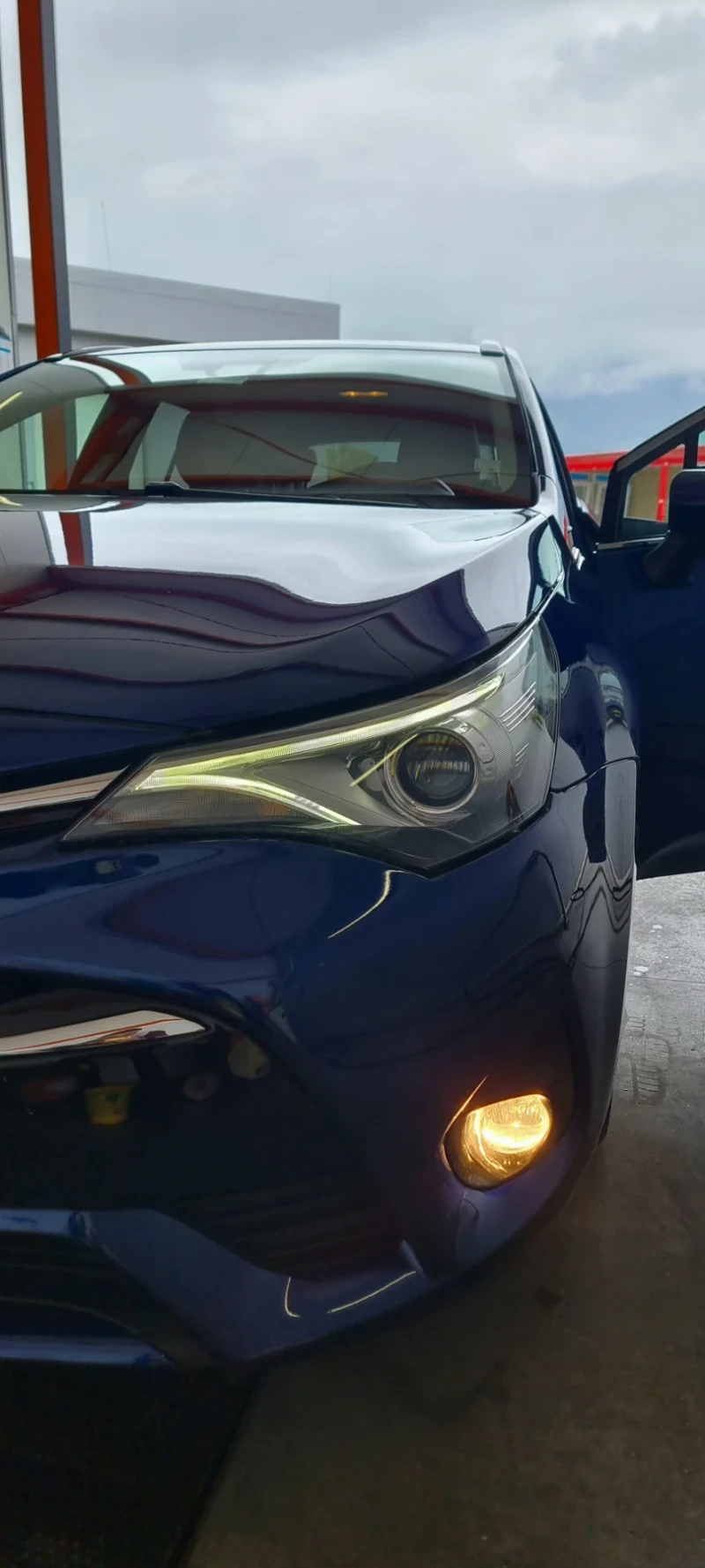 Toyota Avensis 2.0 D, снимка 9 - Автомобили и джипове - 52740085