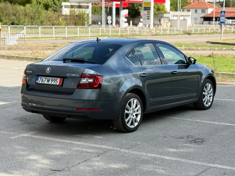 Skoda Octavia 3* FACELIFT* 1.6TDI* DISTRONIC* DSG7* РЕАЛНИ КМ, снимка 4 - Автомобили и джипове - 52066907