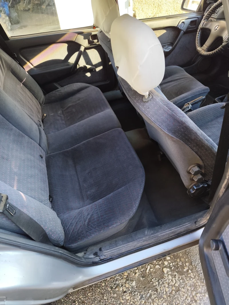 Opel Vectra 1.6, снимка 5 - Автомобили и джипове - 52750727