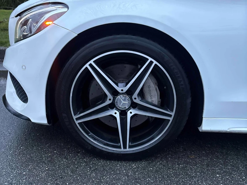 Mercedes-Benz C 300 AMG PACK* 4MATIC* CARFAX* АВТО КРЕДИТ* , снимка 6 - Автомобили и джипове - 53373008