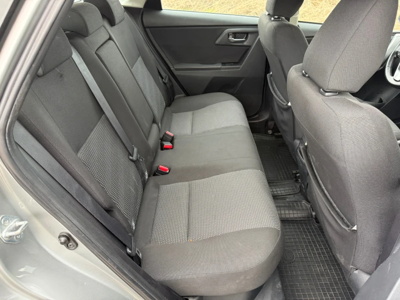 Toyota Auris 1.8 HYBRID / KEYLESS / NAVI / CAMERA / AVTOPILOT, снимка 13 - Автомобили и джипове - 53404370