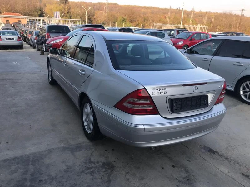 Mercedes-Benz C 220 2.2CDI  UNIKAT, снимка 5 - Автомобили и джипове - 23158267