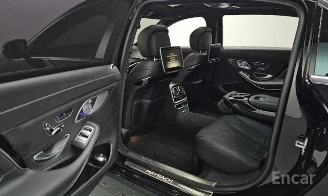 Mercedes-Benz S 500 Maybach 4MATIC/ОБДУХВАНЕ/ПАНОРАМА/ДИСТРОНИК/360, снимка 8 - Автомобили и джипове - 55529189
