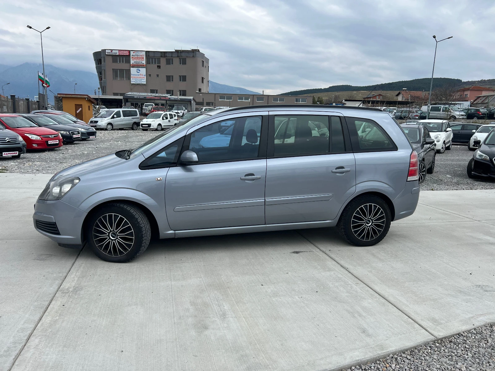 Opel Zafira 1.9D - изображение 3