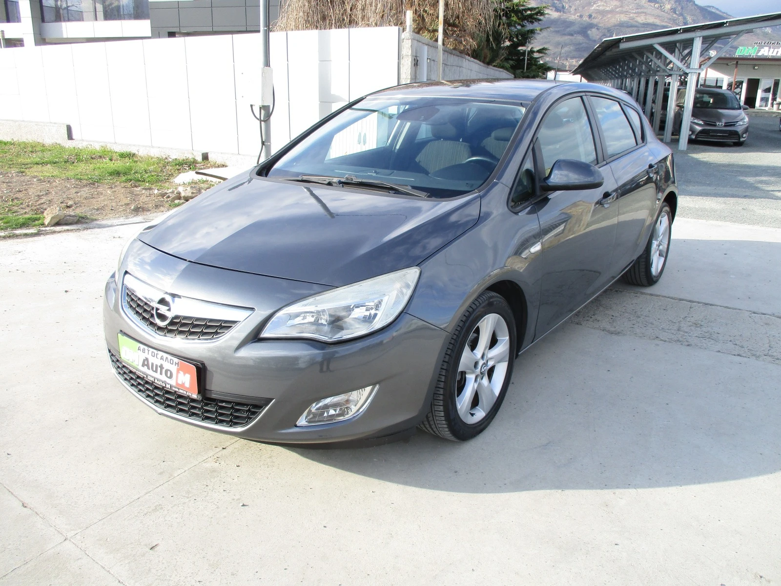 Opel Astra 1.6/KATO NOVA - изображение 8