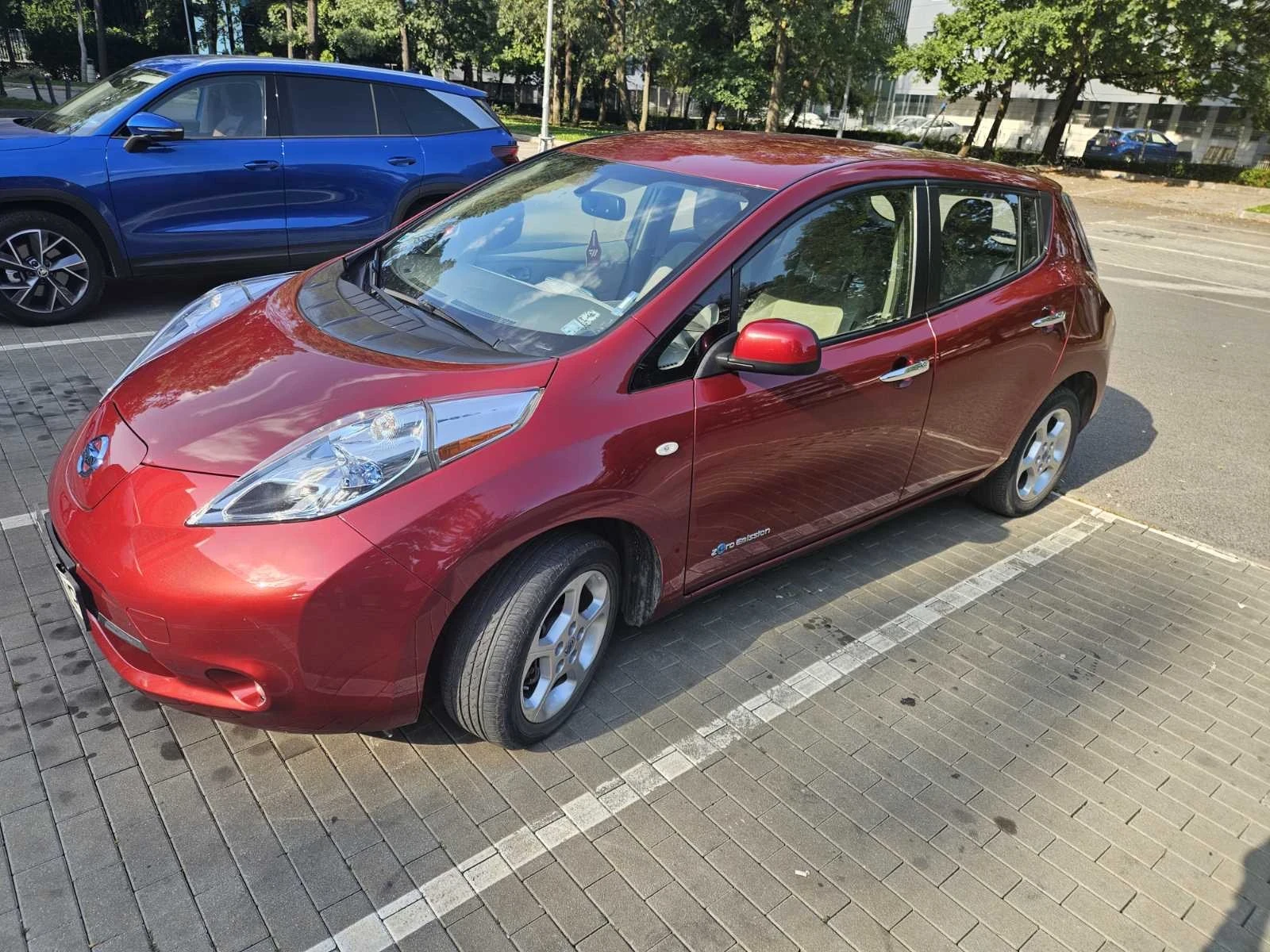 Nissan Leaf   - изображение 2