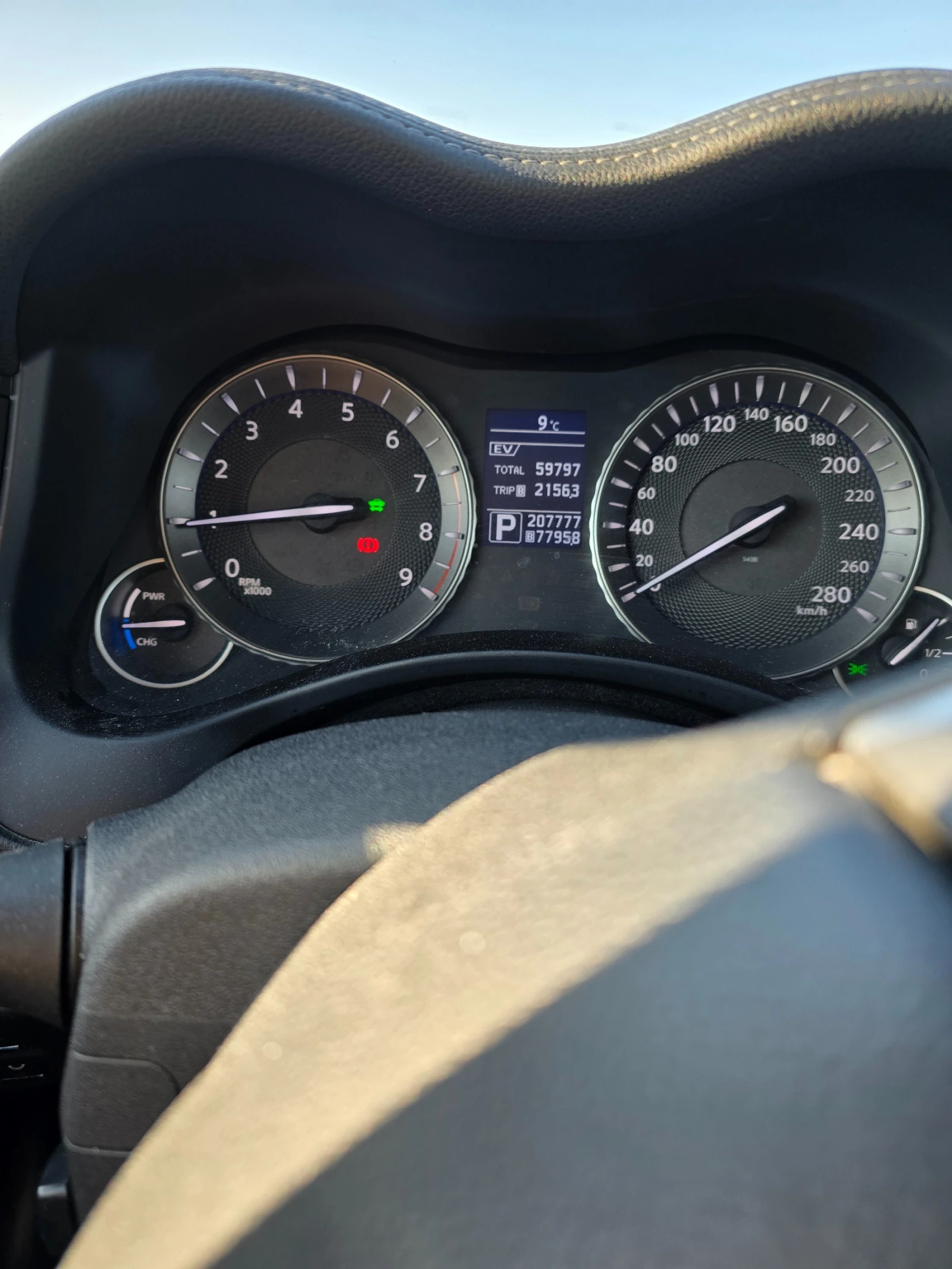 Infiniti M M35H Hybride - изображение 10