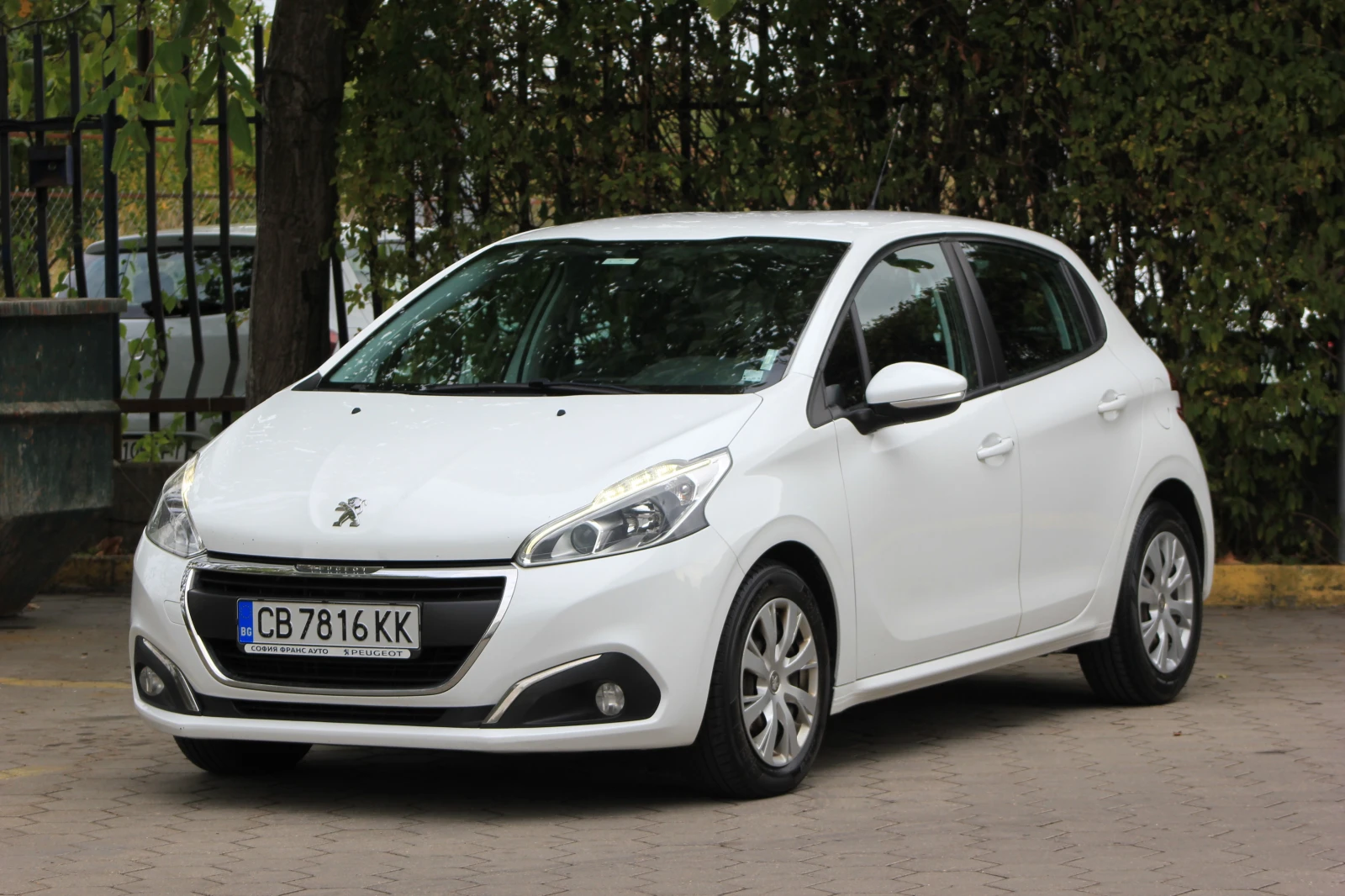 Peugeot 208 1.6 BlueHDI | Mobile.bg   1