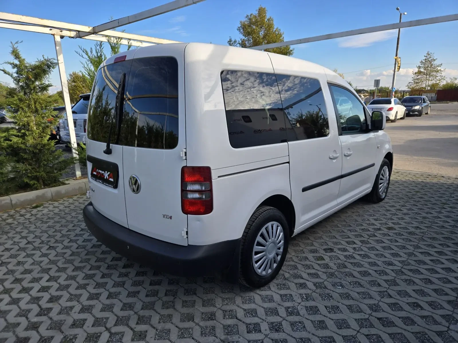 VW Caddy 1.6TDI-102кс= КЛИМАТИК= ПЪТНИЧЕСКИ - изображение 3