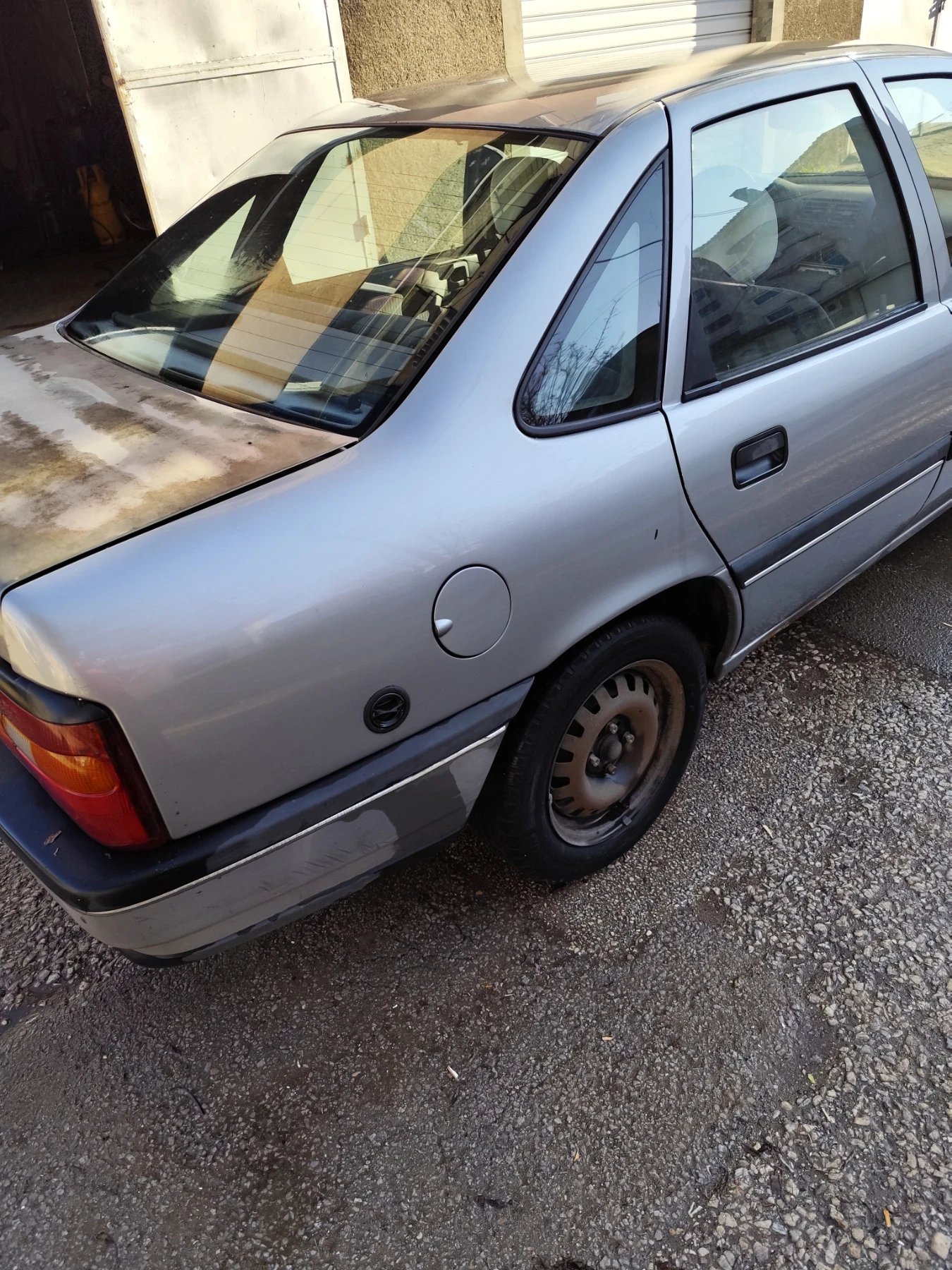 Opel Vectra 1.6 - изображение 3