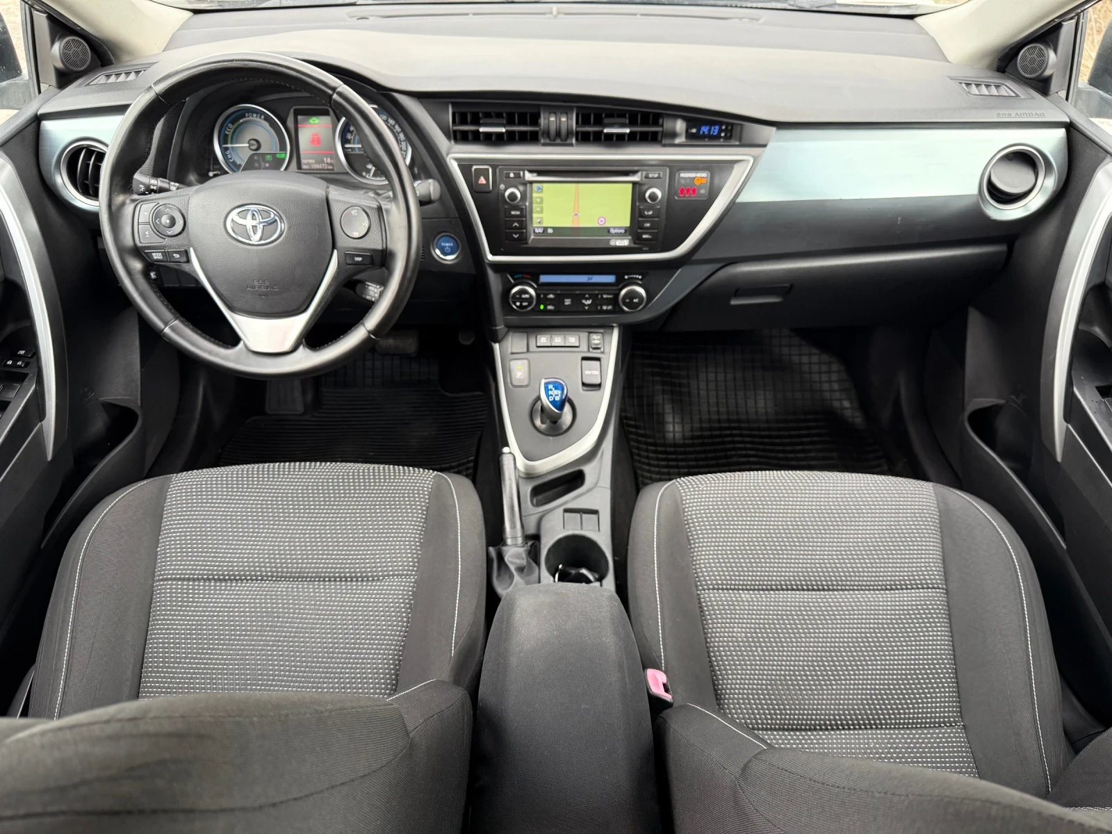 Toyota Auris 1.8 HYBRID / KEYLESS / NAVI / CAMERA / AVTOPILOT - изображение 8