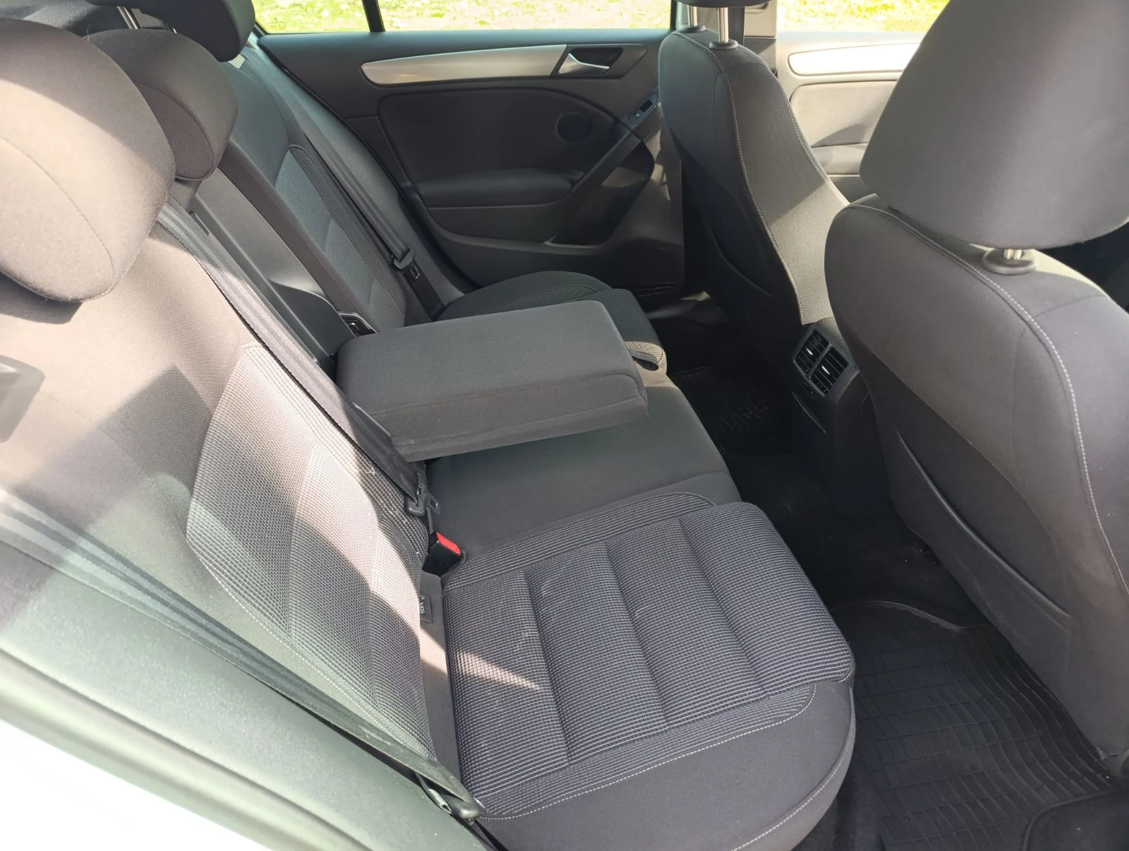 VW Golf 2010� ������� ��������� | Mobile.bg � ����������� 12