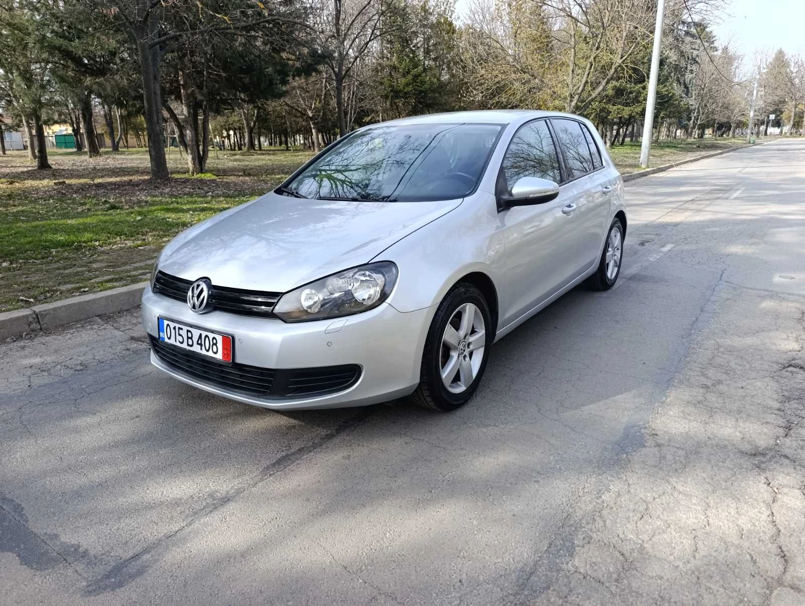 VW Golf 2010г Отлично състояние - изображение 9