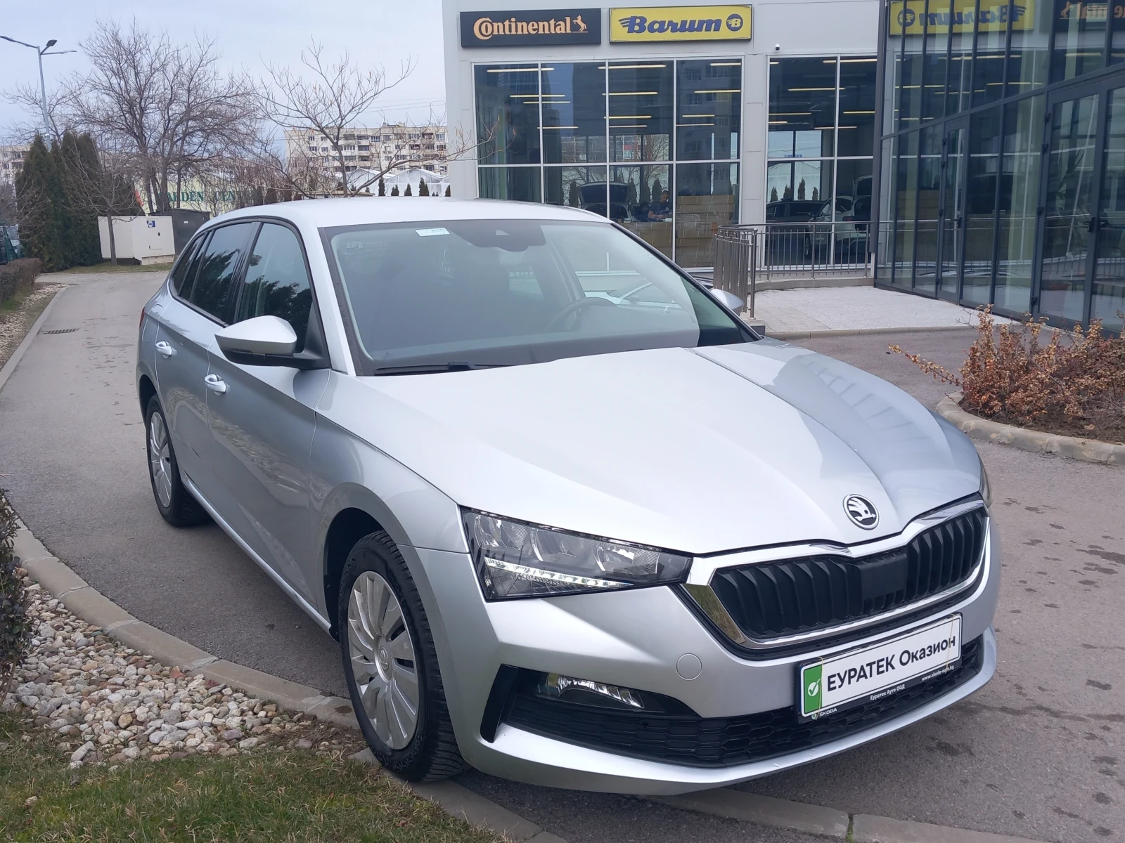 Skoda Scala 1.0 TSI, снимка 2 - Автомобили и джипове - 53792459