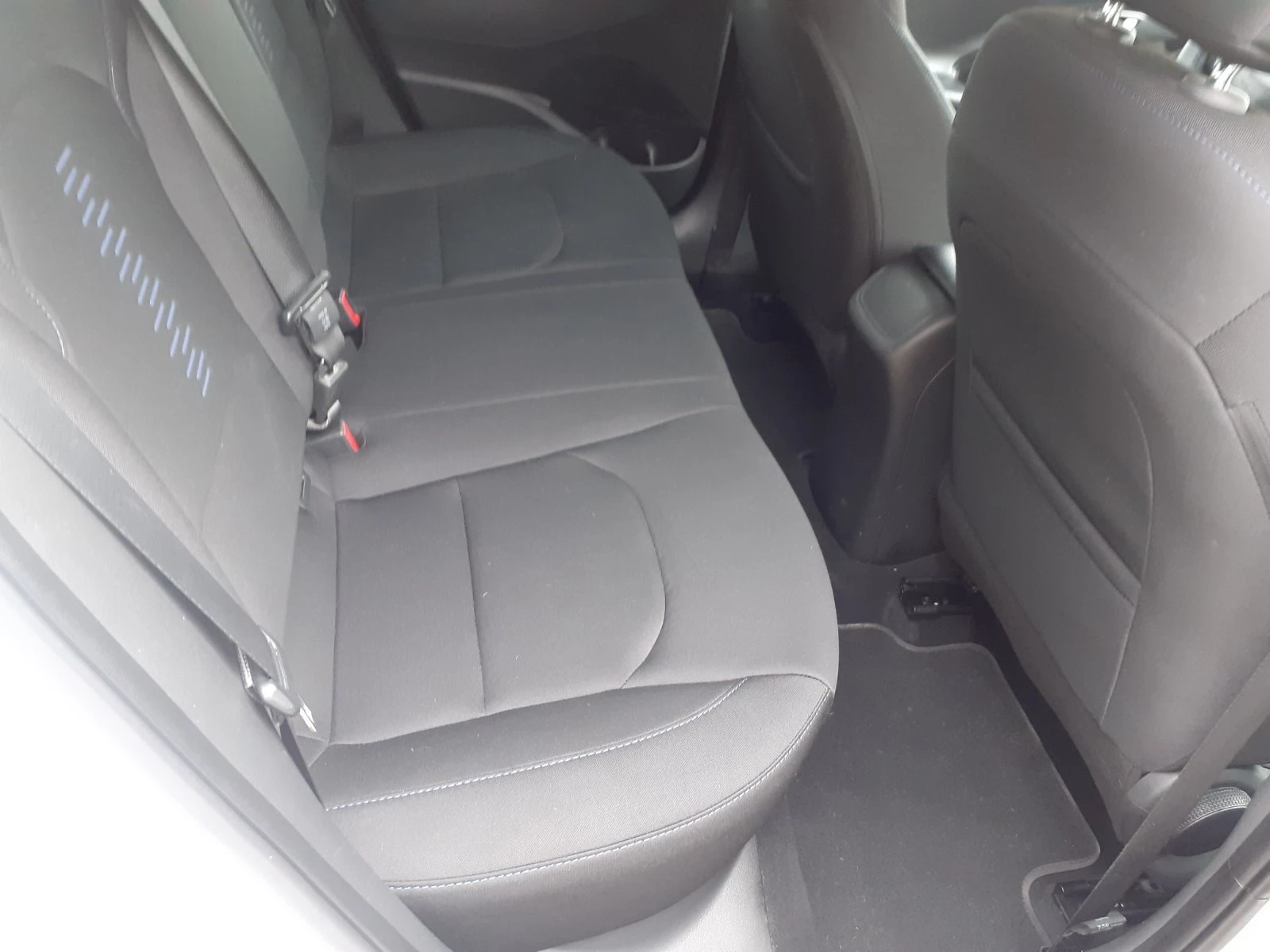 Hyundai I30 1, 6 PREMIUM EVRO 6B.DVD TV  KAMERA ., снимка 13 - Автомобили и джипове - 54642118