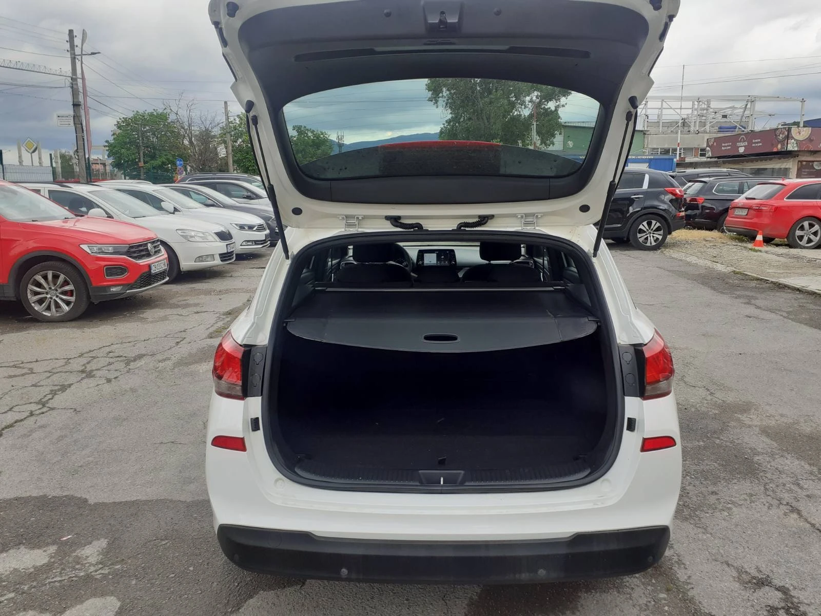 Hyundai I30 1, 6 PREMIUM EVRO 6B.DVD TV  KAMERA ., снимка 6 - Автомобили и джипове - 54642118