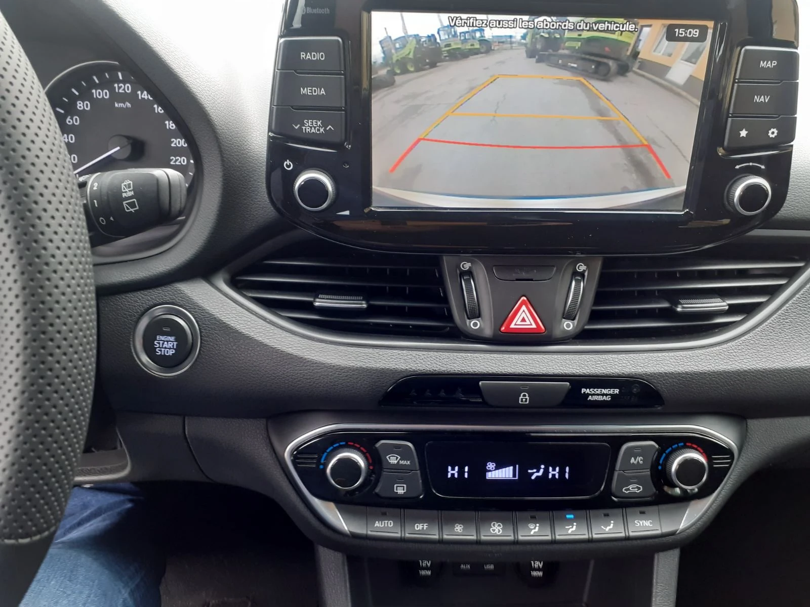 Hyundai I30 1, 6 PREMIUM EVRO 6B.DVD TV  KAMERA ., снимка 9 - Автомобили и джипове - 54642118
