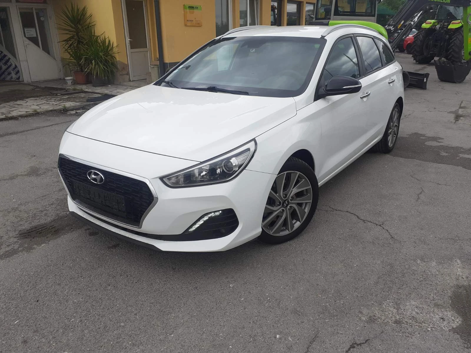 Hyundai I30 1, 6 PREMIUM LERDI EVRO 6B.DVD TV  KAMERA .