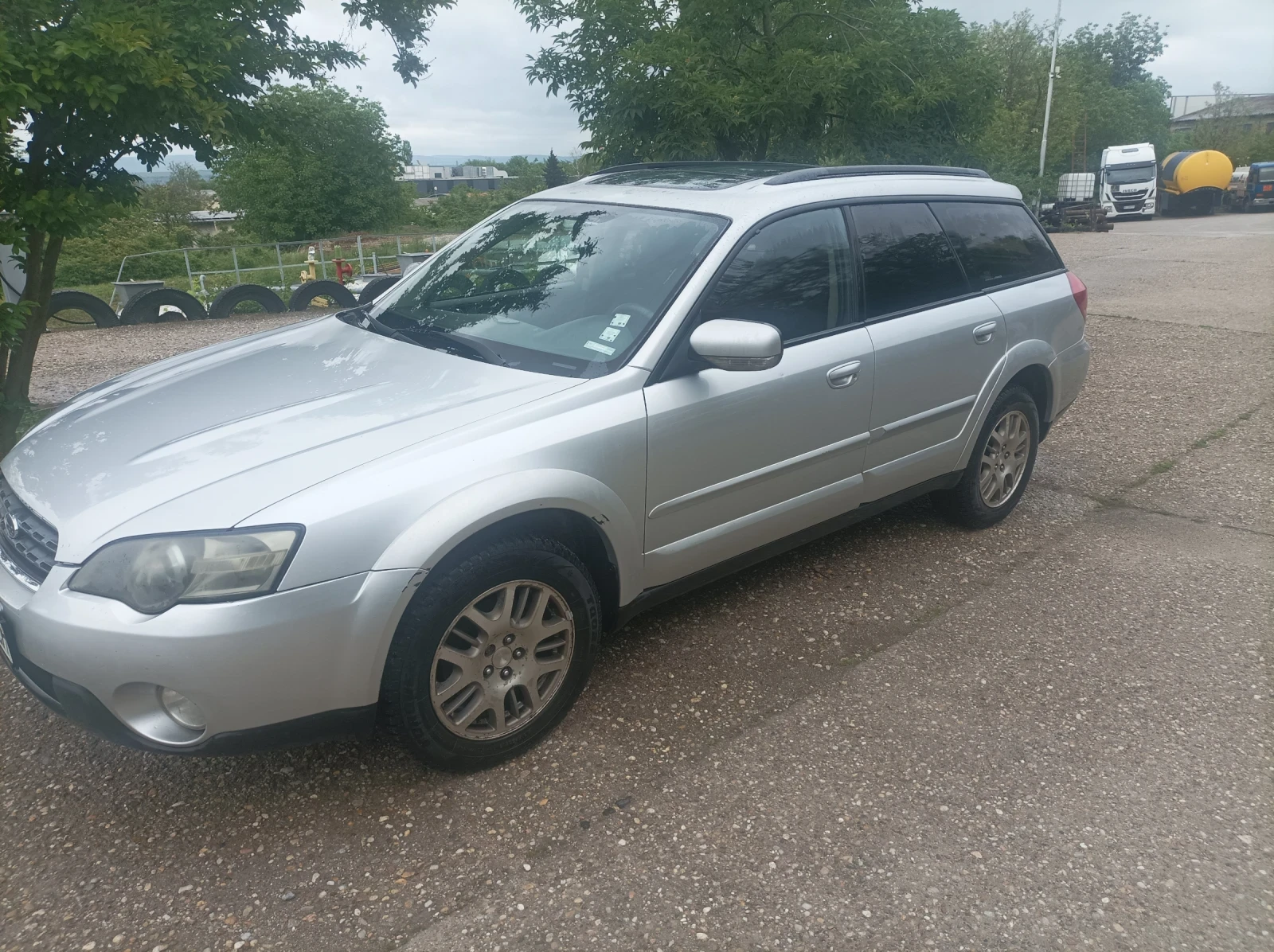 Subaru Outback, снимка 2 - Автомобили и джипове - 54648555