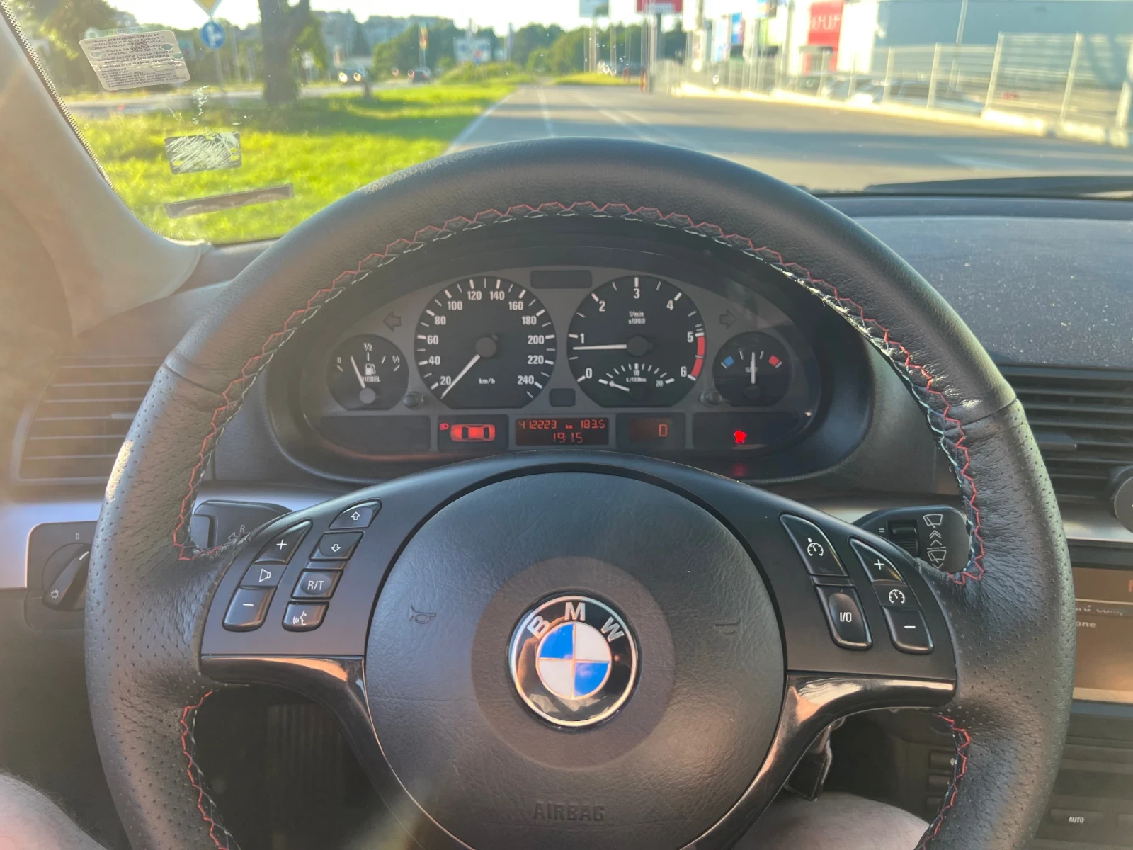 BMW 330, снимка 8 - Автомобили и джипове - 54904518