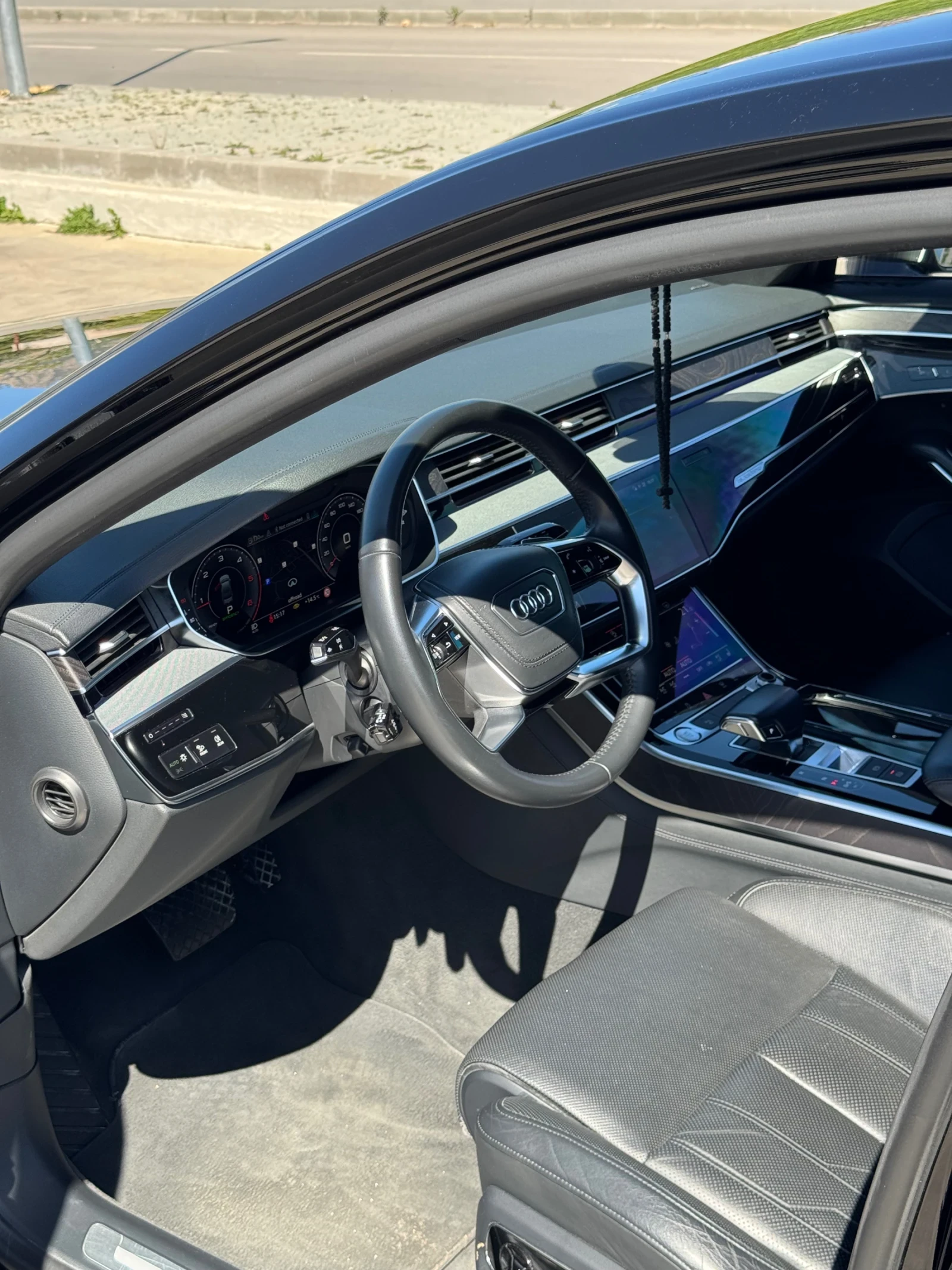 Audi A8  50TDI/Long/Laser/B&O/TV/Пълна сервизна история, снимка 14 - Автомобили и джипове - 54930381
