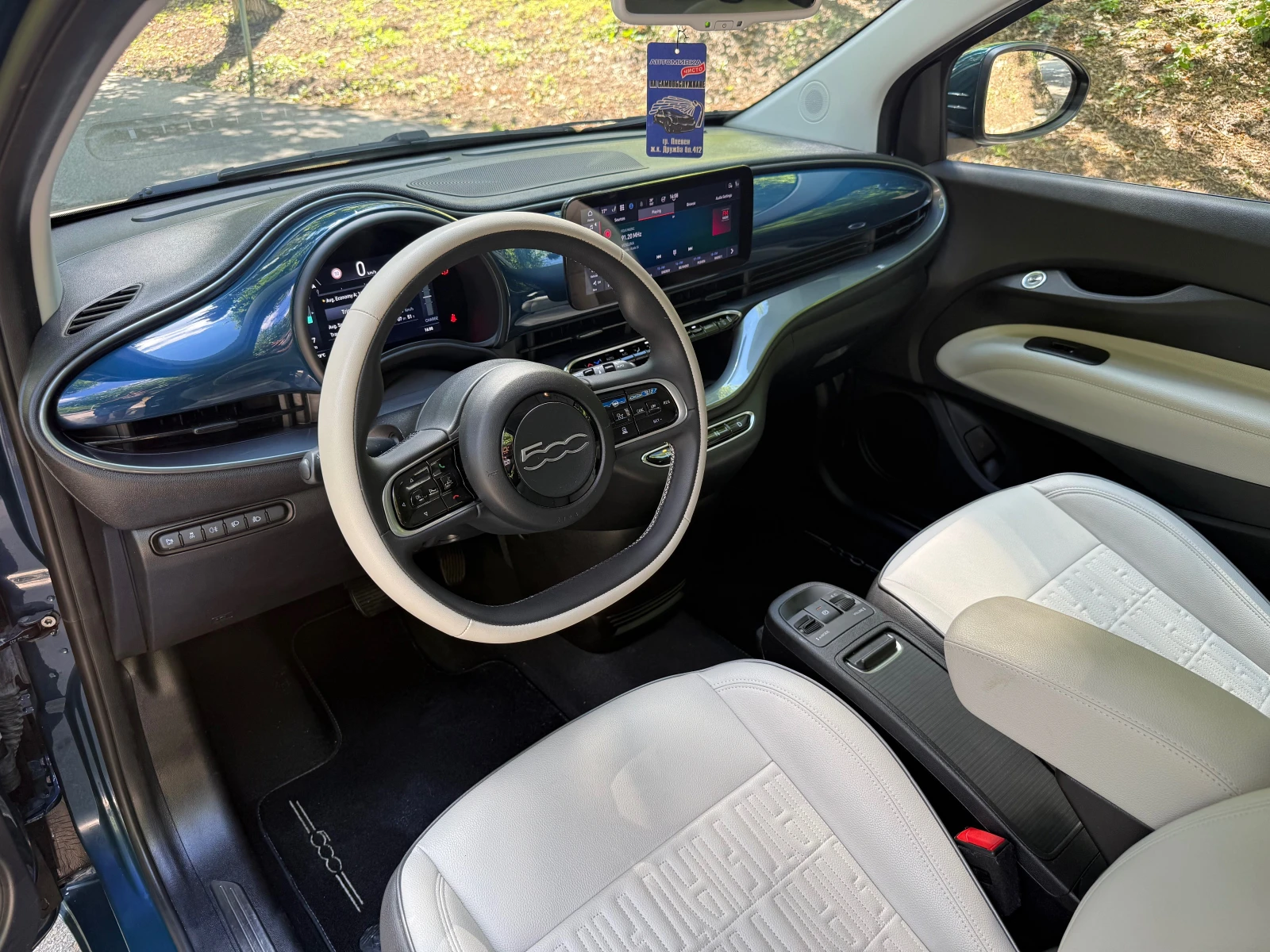 Fiat 500e LA PRIMA* 42KWh* LONG RANGE* 3 ВРАТИ* DIGITAL* FUL, снимка 6 - Автомобили и джипове - 55037840
