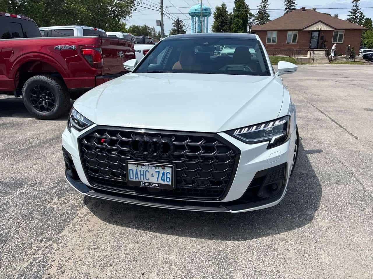 Audi S8 4.0 TFSI/КЛИП/ДИСТРОНИК/360 КАМ/ОБДУХ/ПАНОРАМА, снимка 2 - Автомобили и джипове - 55040491
