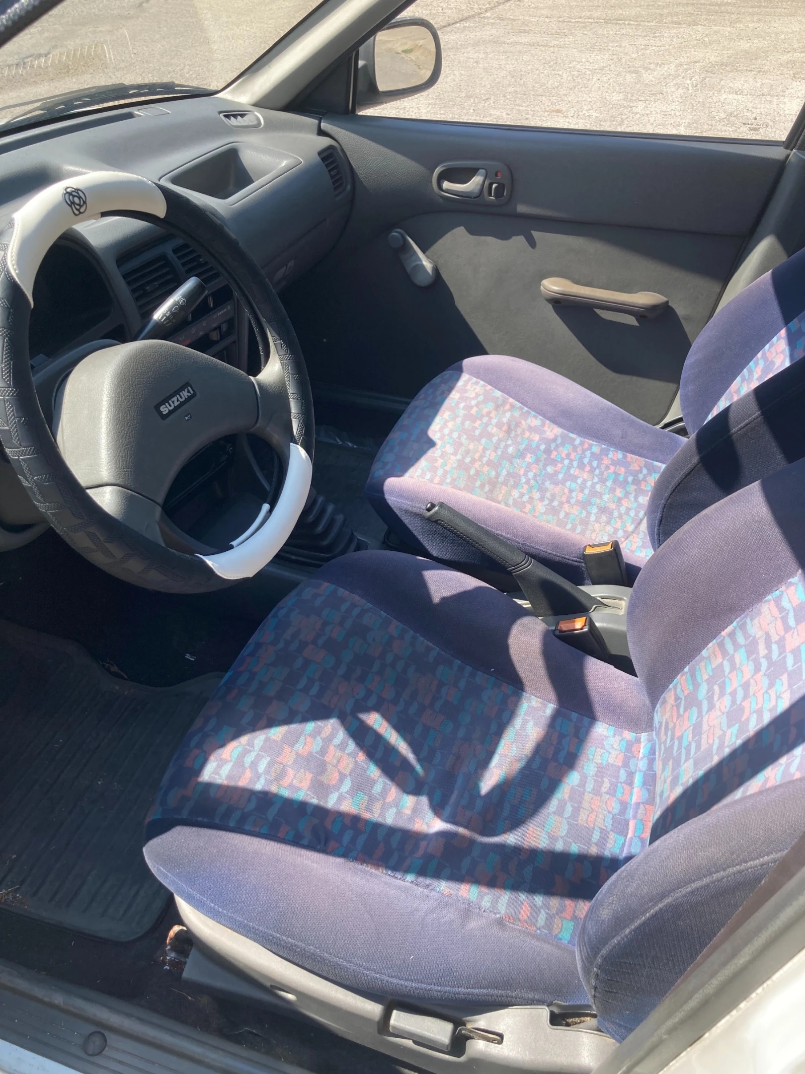 Suzuki Swift, снимка 5 - Автомобили и джипове - 55557124