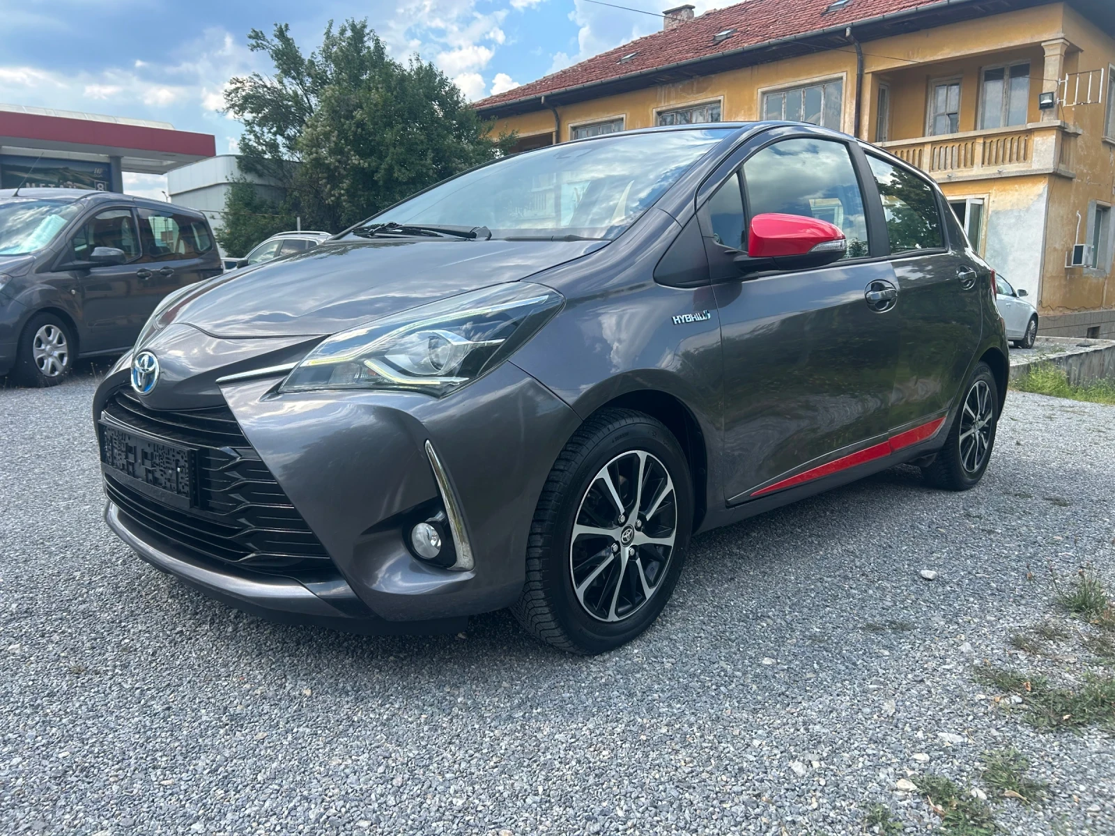 Toyota Yaris 1.5 hybrid 