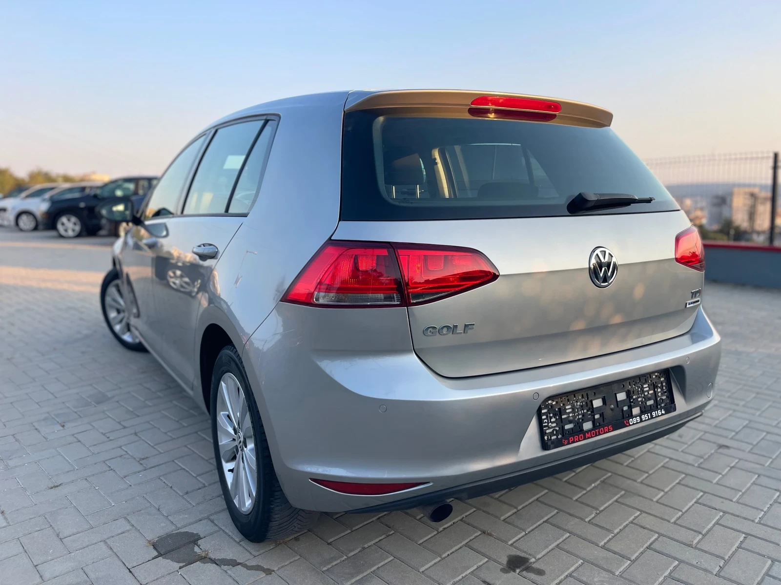 VW Golf TDI Автоматик, снимка 5 - Автомобили и джипове - 55729983