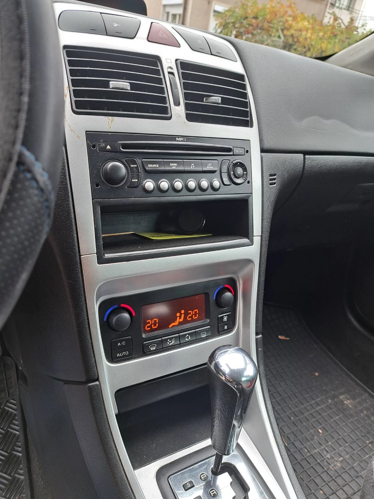 Peugeot 307 SW * Автомат, снимка 4 - Автомобили и джипове - 56155113
