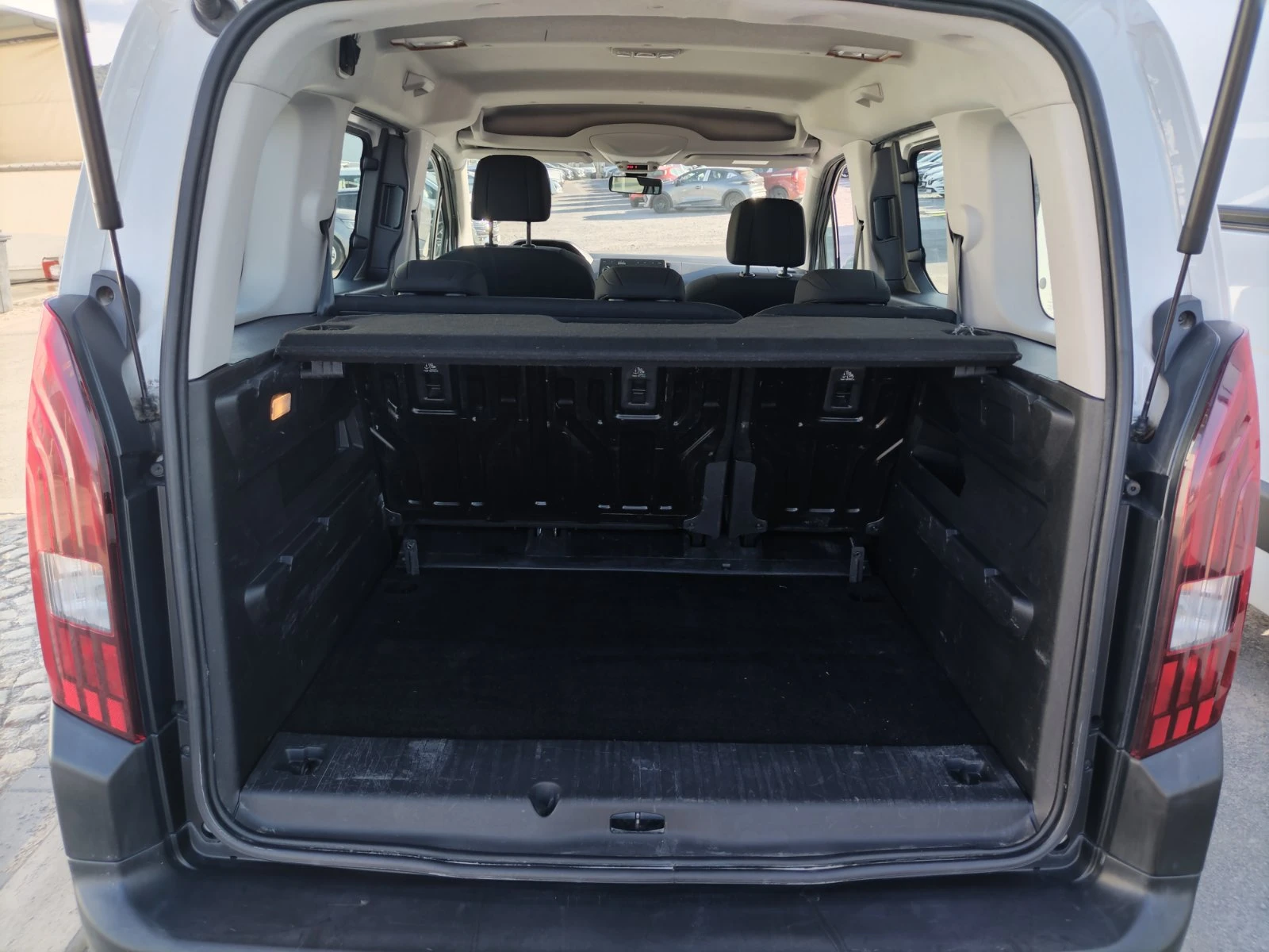 Peugeot Rifter 1.5HDI/102к.с./N1, снимка 16 - Автомобили и джипове - 56220109