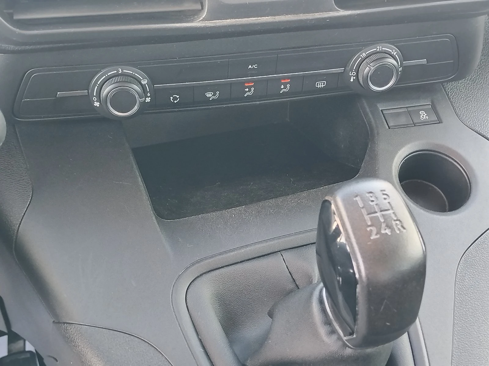 Peugeot Rifter 1.5HDI/102к.с./N1, снимка 15 - Автомобили и джипове - 56220109