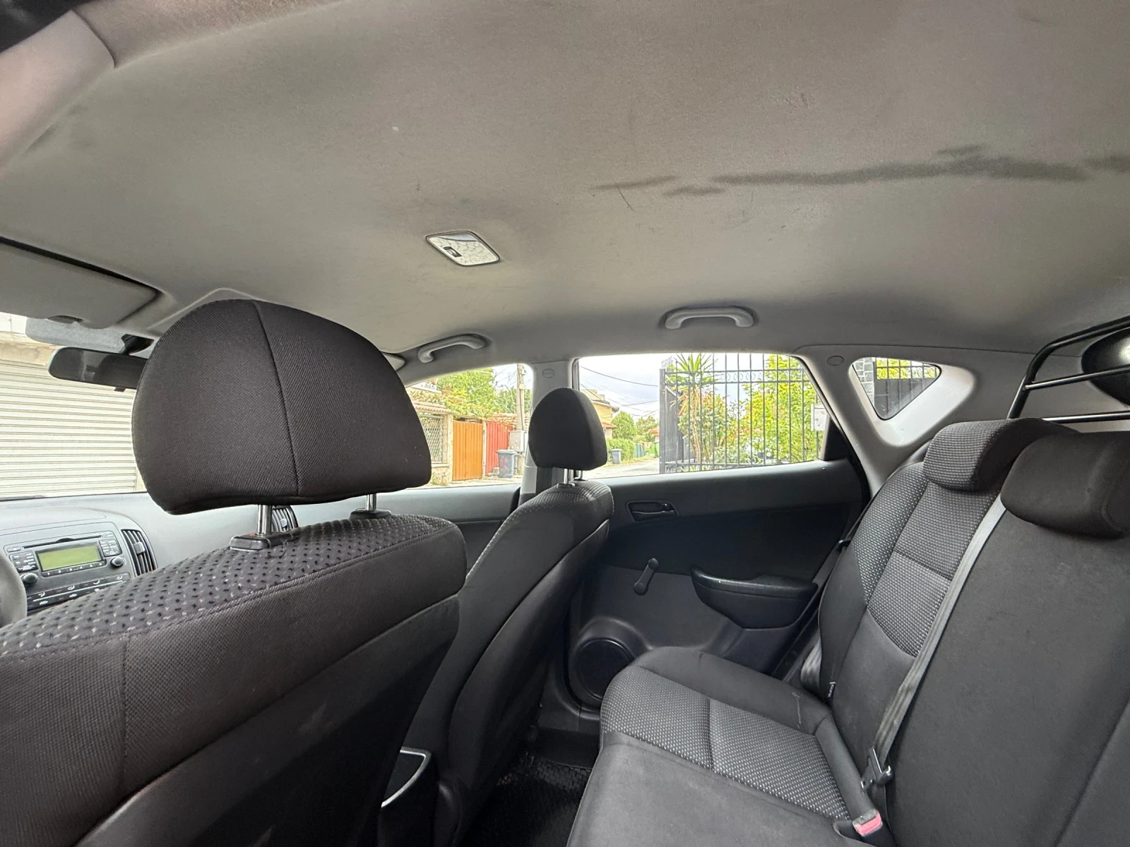 Hyundai I30 1.6 газ инжекцион, снимка 10 - Автомобили и джипове - 56261209