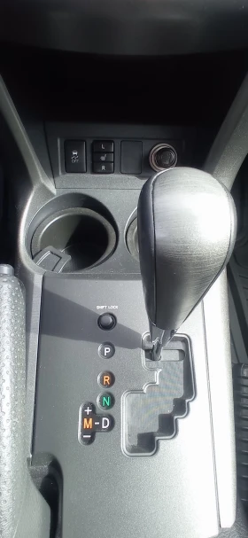 Toyota Rav4 D-cat 2, 2 150 к.с Crossover Automatic 4x4, снимка 10