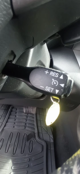 Toyota Rav4 D-cat 2, 2 150 к.с Crossover Automatic 4x4 - 7350 € / 14375.35 лв. - 53293031 14