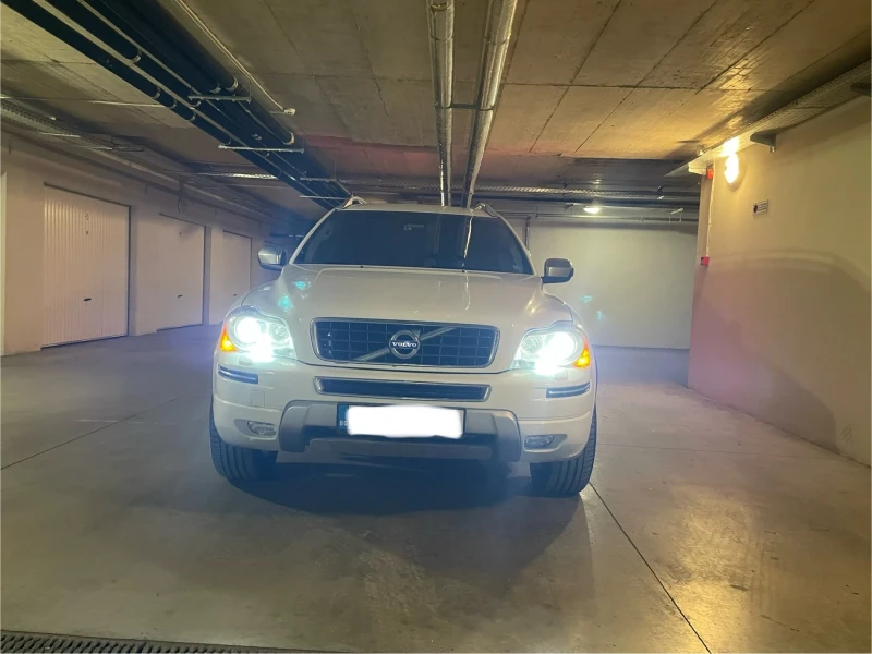 Volvo Xc90 2.4 200кс 6+ 1, снимка 2 - Автомобили и джипове - 47269364