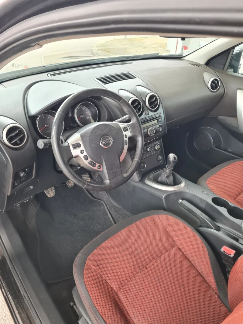 Nissan Qashqai 1.5 DCI 115к.с. 2009г. , снимка 8 - Автомобили и джипове - 48694647