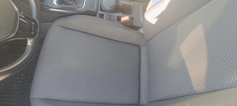 VW T-Roc 1.0 TSI 82 000km!!!, снимка 16 - Автомобили и джипове - 52312542