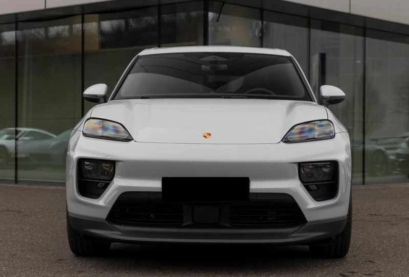 Porsche Macan PANO* BOSE* DISTR* LED* MEMORY* CAM* NAVI* , снимка 2 - Автомобили и джипове - 52130436