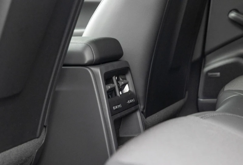 Porsche Macan PANO* BOSE* DISTR* LED* MEMORY* CAM* NAVI* , снимка 16 - Автомобили и джипове - 52130436