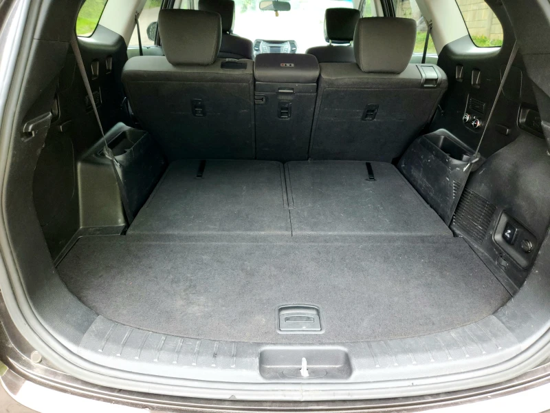 Hyundai Santa fe 3.3 XL AWD, снимка 10 - Автомобили и джипове - 52472719