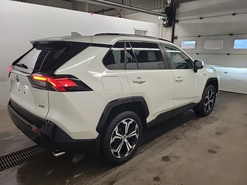 Toyota Rav4 * XSE * CARFAX * ЦЕНА ДО БЪЛГАРИЯ, снимка 3 - Автомобили и джипове - 53056516