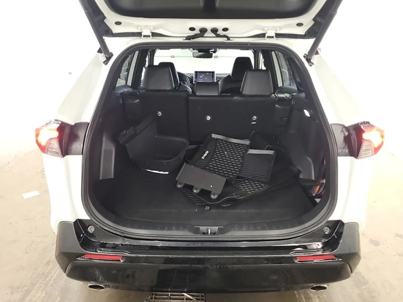 Toyota Rav4 * XSE * CARFAX * ЦЕНА ДО БЪЛГАРИЯ, снимка 15 - Автомобили и джипове - 53056516