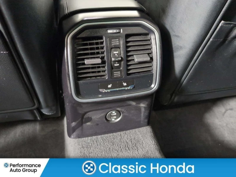 Porsche Macan * / T * CARFAX * БЕЗ ПЪРВОНАЧАЛНА ВНОСКА, снимка 12 - Автомобили и джипове - 53079475