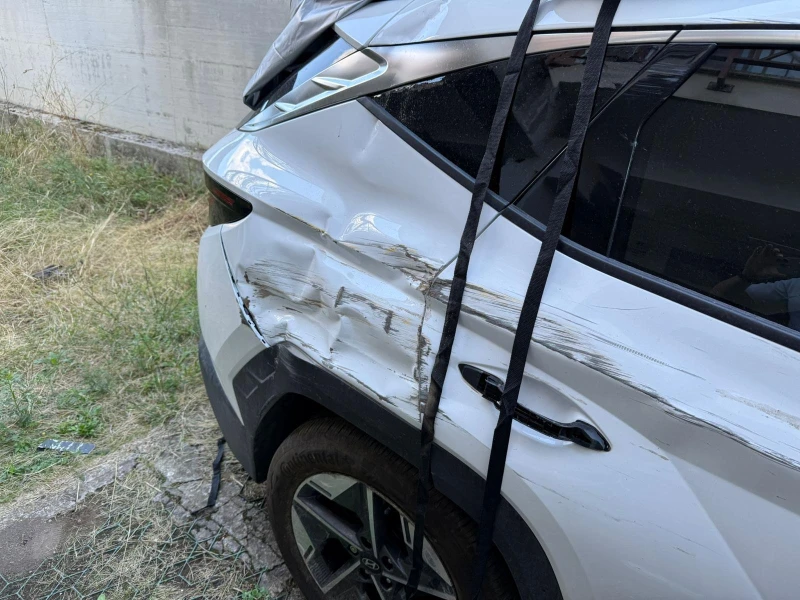 Hyundai Tucson 1.6I HYBRID, снимка 5 - Автомобили и джипове - 53080761