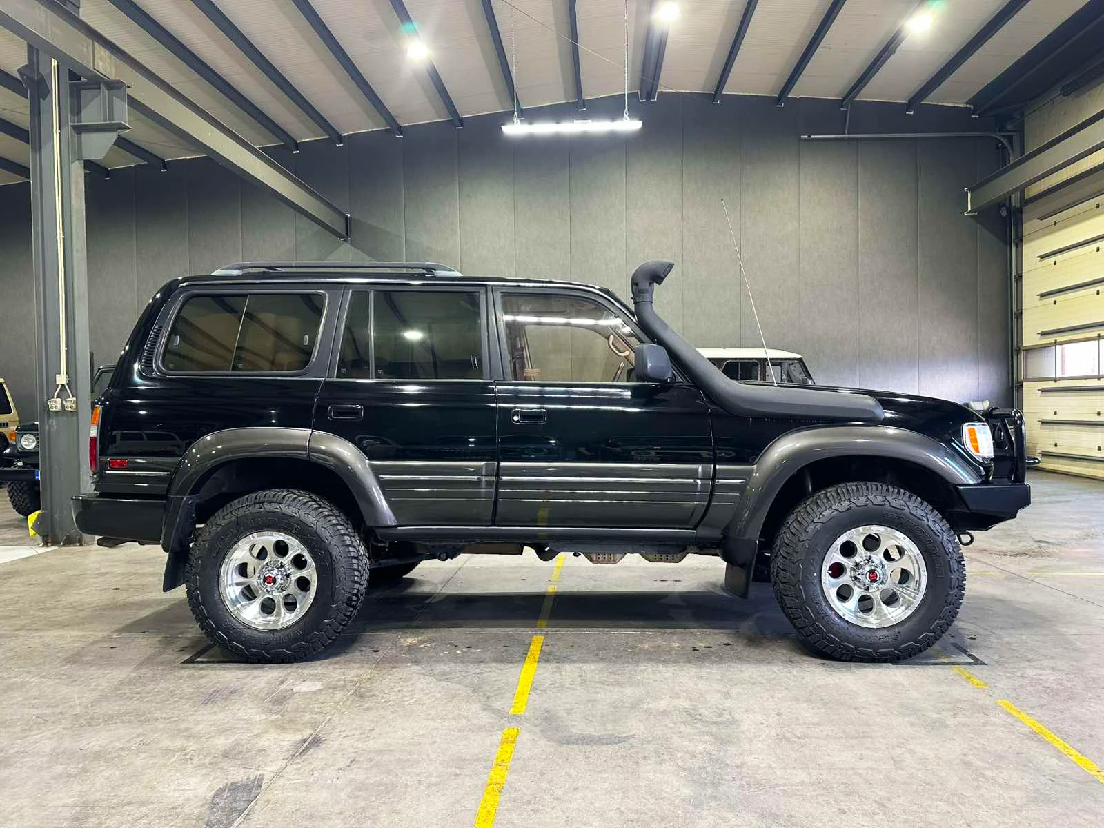 Toyota Land cruiser Lexus Lx450 - изображение 9