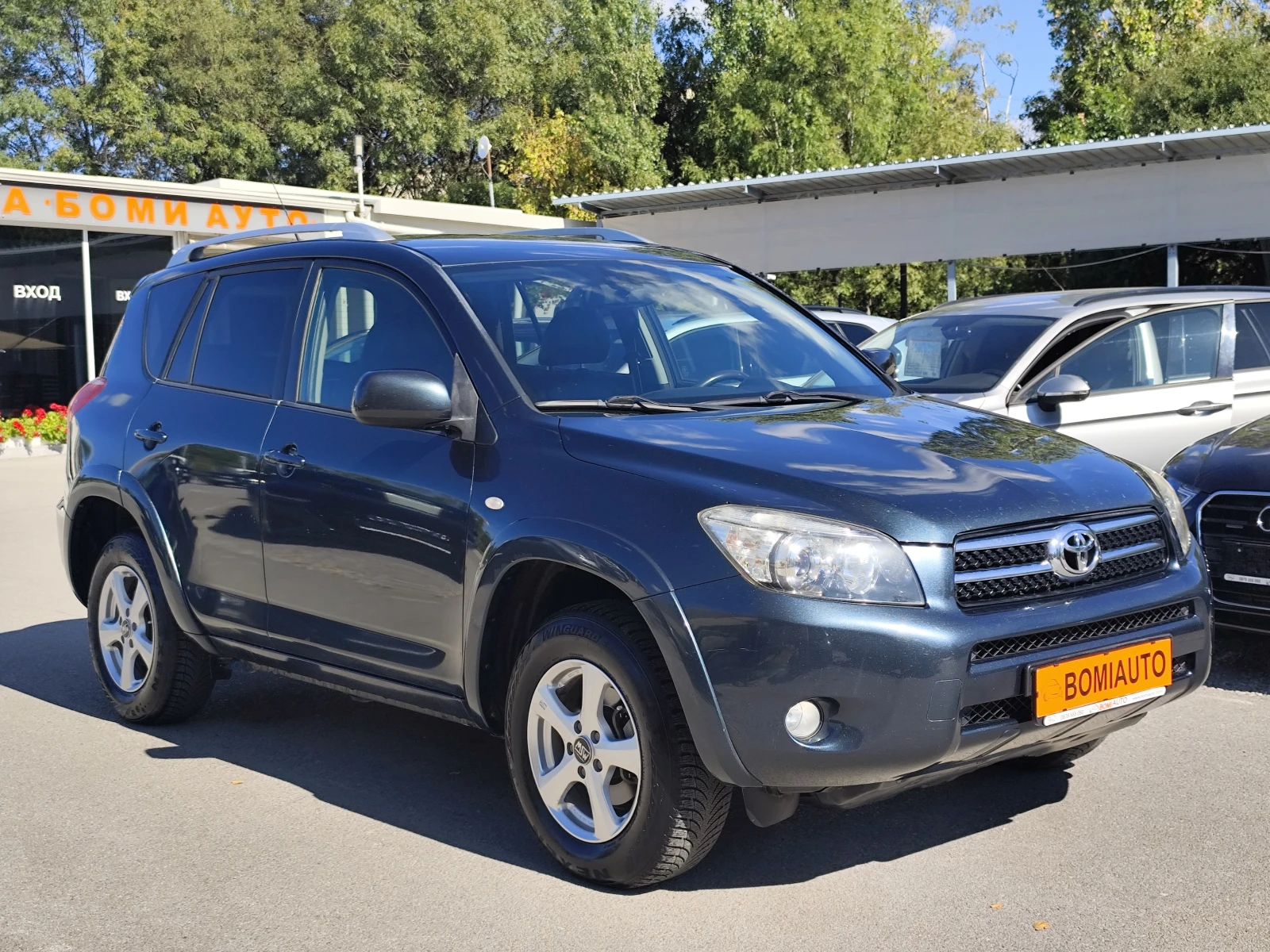 Toyota Rav4 2.2D-4D* 4X4* КОЖА* KLIMATRONIK* ПОДГРЕВ - изображение 3