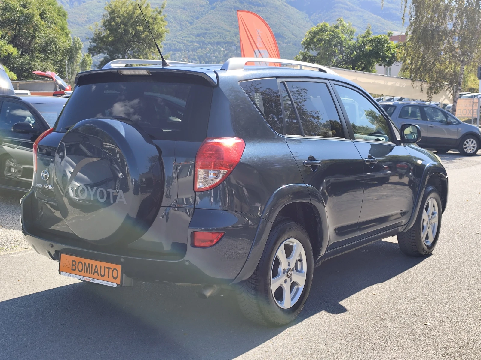 Toyota Rav4 2.2D-4D* 4X4* КОЖА* KLIMATRONIK* ПОДГРЕВ - изображение 4