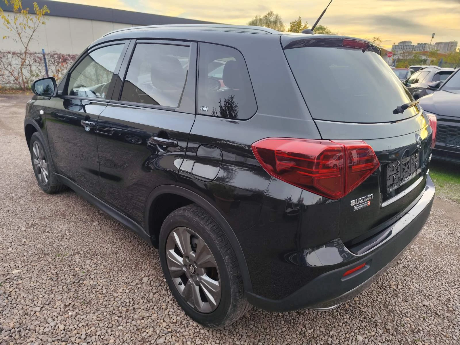 Suzuki Vitara 1.4 Compact+ 140кс. - изображение 4